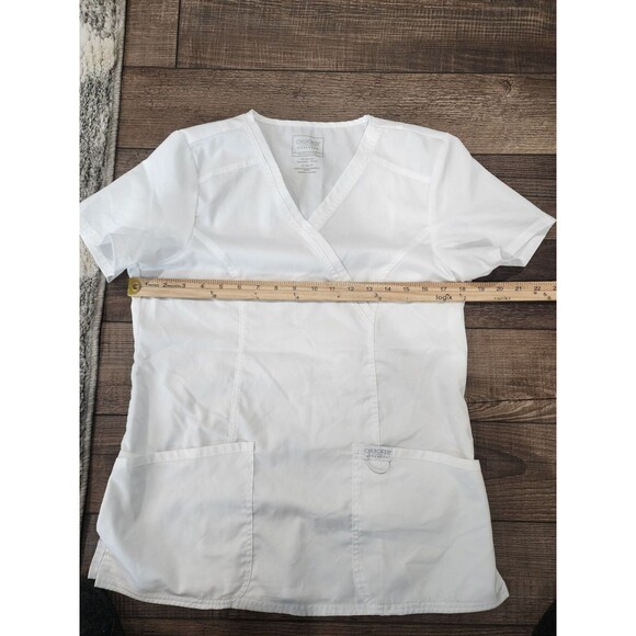 2 Cherokee Workwear Revolution Women's Scrub Top Size Small White V-neck - Picture 7 of 8
